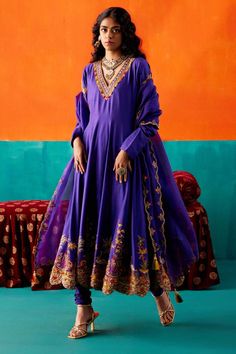 Aman Takyar | Purple Floral Embroidered Anarkali Set | INDIASPOPUP.COM Green Traditional Outfit, Womens Trouser Suit, Pant Suit For Wedding, Suit For Wedding Guest, Green Anarkali Dress, Suit For A Wedding, Womens Pant Suit, White Pant Suit, Womens Trouser