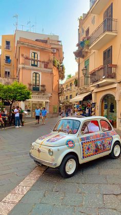 Summer trip in Sicily, summer aesthetic Italy Vibes, Summer In Italy, Italy Summer, Italy Aesthetic, Voyage Europe, Euro Summer, Italy Trip, Europe Summer, Italian Summer