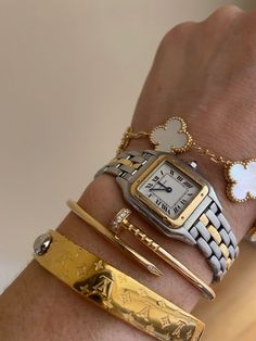 Mixed Tone Jewelry, Cartier Panthere Watch Two Tone, Two Toned Jewelry Aesthetic, Mixing Jewelry Metals, Mixed Metal Watch, Mixed Metal Jewelry Aesthetic, Mixing Metals Jewelry, Accessories Old Money, Mix Metal Jewelry