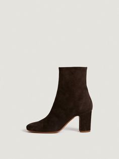 Leather boots in brown suede leather | Rouje • Rouje Paris Bottega Jodie Mini, Bottega Jodie, Rouje Paris, Brown Heeled Boots, Jeanne Damas, Shoe Last, Brown Heels, Crocodile Leather, Your Shoes