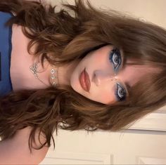 Aquarium Makeup, Blue Eyeshadow Makeup, Hippie Makeup, Eyebrow Trends, Funky Makeup, Christmas Makeup Look, Swag Makeup, Ethereal Makeup, Cool Makeup Looks