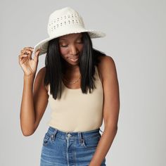 The sister to our handmade original cotton crochet, this hat features a beautifully scalloped edge paired with our signature crocheted style. With its easily storable design and great sun protection, this hat is perfect for any occasion! Features: Packable 4" brim Hat size: 57cm One size 100% cotton UPF 50