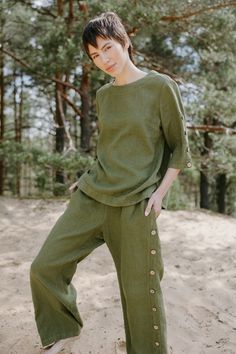 Women's elastic waist straight buttoned side linen trousers AMBITION in Moss Green Olive Linen Bottoms With Pockets, Relaxed Fit Linen Pants In Khaki, Khaki Linen Pants Relaxed Fit, Relaxed Fit Khaki Linen Pants, Khaki Relaxed Fit Linen Pants, Spring Khaki Linen Pants, Green Linen Ankle-length Pants, Green Ankle-length Linen Pants, Green Linen Suit