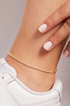 Add a touch of sparkle to your summer style with the Diamond Tennis Anklet. This stunning 2mm tennis anklet, adorned with high-quality cubic zirconia (CZ) stones, captures the essence of elegance and sophistication. Whether you're heading to the beach or enjoying a summer evening, this anklet is designed to shine in the sun and elevate your look. Perfect as a gift for her, whether it's for a girlfriend, wife, or a special friend, this anklet is the ultimate accessory for any occasion. Its lightweight design makes it comfortable for daily wear, while the shimmering stones bring a luxurious touch to every step. Thank you for supporting our small shop! Handmade in our small workshop, We truly appreciate you choosing to shop small! Sending love! Tennis Anklet, Diamond Anklet, Anklet Silver, Anklet For Women, Silver Bodies, Jewelry Diamond, Girlfriend Gift, Summer Evening, Anklet Jewelry