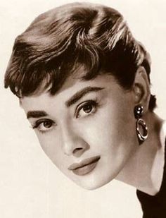 50's Hairstyles, Audrey Hepburn Pixie, Audrey Hepburn Makeup, Audrey Hepburn Photos, 1950s Hairstyles, 50s Hairstyles, Hair Evolution, Liz Taylor, Double Dare