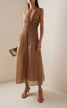 Khaite: The Loveliest Dress — Keep it Chic Silk Maxi, Pleated Bodice, Pleated Maxi Dress, Pleated Maxi, Silk Maxi Dress, Fashion Design Clothes, Lovely Dresses, Well Dressed, Moda Operandi