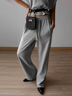 Cozy cotton sweat trousers with wide leg and no ankle cuff. Model is in MINUSEY ONE SIZE. ✔️ Free worldwide express shipping over $100✔️ Loved by 6,500+ customers✔️ Limited edition collections, maximum style⠀⠀⠀⠀⠀⠀⠀⠀⠀Stay ahead of the trend with can’t-find-anywhere-else staples. Your closet will thank you 💕* MINUSEY ONE SIZE = EU 34-38, US 2-6* 75% Cotton / 25% Polyester* Dry clean* Made in Korea - Model Height: 172cm/5'7" (US2, EU34) Wide Leg Sweatpants For Fall, Trendy Wide Leg Sweatpants For Everyday, Everyday Wide-leg Sweatpants With Pockets, Everyday Wide Leg Sweatpants For Fall, Everyday Wide Leg Winter Pants, Gray Cotton Wide Leg Loungewear Pants, Gray Cotton Wide Leg Lounge Pants, Fall Wide-leg Sweatpants For Everyday, Everyday Wide-leg Cotton Sweatpants