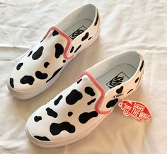 CUSTOM COW PRINT VANS! Any size you need-Children & Adult! 🐄  Sealed with acrylic spray & made to last.  After ordering please message your shoe size if you did not chose the option to send me the shoes yourself. If you chose to ship vans to me please message me for my address.  Completed & shipped in 1-2 weeks.  $90 if you ship the vans to me, or $175 if you need me to purchase shoes. Painted Vans Slip On, Sharpie Designs, Artsy Shoes, Vans Painted, Vans Slip On, Star Shoes, Cute N Country