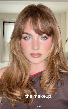 Samantha Jones Makeup, Soft Autumn Moodboard, Samantha Jones Hair, Soft Autumn Blonde, Makeup With Bangs, Soft Autumn Hair, Ethan Euphoria, 70s Inspired Hair, Bombshell Makeup