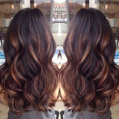 Love this! Been wanting to change my hair and I think this would be perfect for me. Shatush Hair, Dark Auburn Hair Color, Dark Auburn Hair, Trendy We Fryzurach, Hot Hair Colors, Hair Color Auburn, Brunette To Blonde, Auburn Hair