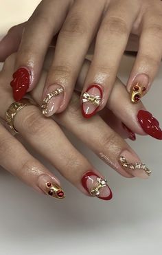 Lipstick Nails Design, Almonds Nails, Gucci Nails, Gelish Nails, Glamour Nails, Nails Now, Almond Nail, Gem Nails, Birthday Nails