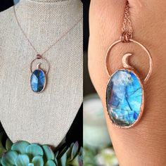 Beautiful Blue Flash Labradorite in Copper Halo Setting and a copper chain. Option to Antique🍂 Blue Copper Pendant Necklace, Blue Copper Necklace As Gift, Blue Copper Gemstone Jewelry, Blue Gemstone Copper Jewelry, Blue Gemstone Jewelry In Copper, Blue Copper Wire Wrapped Necklaces, Artisan Blue Labradorite Necklace, Blue Copper Artisan Necklace, Blue Copper Wire Pendant Necklace