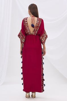 Buy Maroon Munga Silk Embroidery V Neck Kaftan For Women by Surily G Online at Aza Fashions. V Neck Kaftan, Kaftan Pattern, Kaftan For Women, Embroidered Kaftan, Plunging Neck, Embroidered Neckline, Silk Embroidery, Fashion App, Hand Work