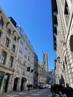 Montreal, canada, quebec, city, bulidings, old Montreal, what to do, things in montreal, notre dame, sunny, aesthetic Canada City Aesthetic, Old Montreal Aesthetic, Quebec Aesthetic, Montreal Vacation, Sunny Aesthetic