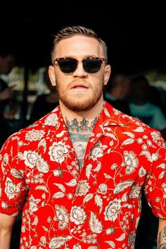 Conor Mcgregor Haircut, Conor Mcgregor Hairstyle, Conor Mcgregor Style, Notorious Mcgregor, Connor Mcgregor, Estilo Hipster, Gucci Shirts, Notorious Conor Mcgregor, Short Beard