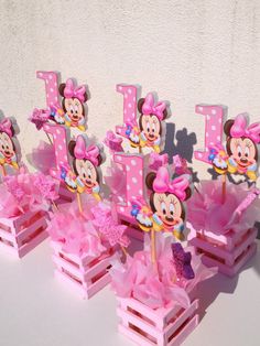 minnie mouse 1st birthday centerpieces in pink