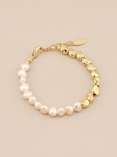 Handmade bracelet Half mini gold-filled beads and half 6-7mm white nugget freshwater pearl necklace. Length: 6 inches. Gold And White Accessories, Pretty Stacks, Gold And Pearl Bracelet, Gold Pearl Bracelet, Pearl Bracelet Gold, Preppy Jewelry, Mini Gold, Jewelry Accessories Ideas, Freshwater Pearl Necklace