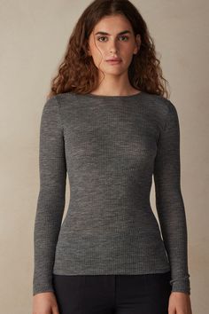 Long Sleeve Wide Neck Sweater in Wool and Silk - Intimissimi Maxi Tops, Long Sleeve Jumper, Long Sleeve Jersey, Crew Neck Top, Lingerie Collection, Knitwear Women, Tumbling, Long Sleeve Pullover, Long Tops