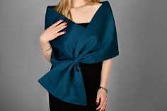 🔘 Taffeta Women Shawl for all kinds of events. 🔘 Attention: If you like to sag the bow of the shawl wrap a little more, then you need to choose the longer size. Decide according to your taste 🔘 Measurements:  S-M; US 6-10; 35cm x  145cm / 13,8" x 57" L-XL; US 10-14, 35cm x  165cm / 13,8" x 65" 2XL-3XL; US14-18, 35cm x  185cm / 13,8" x 73" 4XL-5XL; US18-22, 35cm x  205cm / 13,8" x 80.5" 🔘 Material: Taffeta, Silky stiff but soft fabric 🔘 Care instructions: Hand wash gently in cool or lukewarm Blue Wrap Evening Dress, Blue Wrap Party Dress, Evening Wrap, Evening Wraps, Wedding Shawl, Ink Blue, Women Shawl, Pull Through, Shawl Wrap