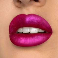 Metallic Liquid Lipstick, Lip Art Makeup, Metallic Liquid, Metallic Lipstick, Beautiful Lipstick, Kissable Lips, Lips Shades, Glitter Lips