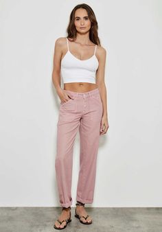 Wide pants Standard size Closure with a FIVE brand button and a hidden zip under the flap Belt with loops Patch pockets on the front Label on the back with the FIVE logo Inseam length: 72cm Our model is wearing a size 27 Old Pink, Wide Pants, Patch Pocket, Pants, Pink, How To Wear, Trousers, Wide Trousers