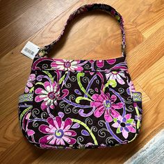 Great Little Shoulder Bag In A Beautiful Purple And Brown Print. Vera Bradley Prints, Vera Bradley Tote Bags, Reversible Bag, Purple And Brown, White Shoulder Bag, Vera Bradley Tote, Fabric Purses, Red Tote, Vera Bradley Purses