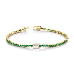 18K YELLOW GOLD STRAIGHT LINE WITH EC CENTER STONE CS PRONG SET 77 2.07TW / 1 0.50TW center stone 0.50 I VVS1 77rb 2.07 GREEN TOTAL CARAT WEIGHT 2.57 Luxury Yellow Gold Emerald Cut Bracelet, Emerald Cut Diamond Bracelet In Yellow Gold, Formal Yellow Gold Emerald Cut Tennis Bracelet, Elegant Emerald Cut Yellow Gold Tennis Bracelet, Classic Gold Emerald Cut Tennis Bracelet, Emerald Cut Yellow Gold Tennis Bracelet For Formal Occasions, Emerald Cut Yellow Gold Tennis Bracelet For Formal Events, Yellow Gold Emerald Cut Tennis Bracelet For Formal Occasions, Luxury Yellow Gold Baguette Cut Tennis Bracelet