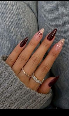 ongles, automne , marron , deco Brown Nails, Chic Nails, Cute Acrylic Nails, Holiday Nails