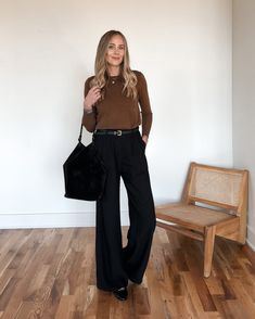 Black Wide Leg Trousers Outfit, Wide Leg Black Pants Outfit, Leg Trousers Outfit, Black Wide Leg Pants Outfit, Black Trousers Outfit, Wide Leg Trousers Outfit, Wide Leg Outfit, Dress Pants Outfits, Black Pants Outfit