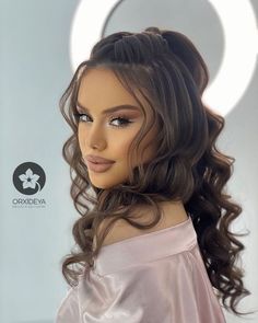 Down Hairstyles For Long Hair, Peinados Hair Styles, Simple Prom Hair, Bridesmaid Hair Makeup, Long Hair Wedding Styles, Front Hair Styles, Hairdo For Long Hair, Hair Stylist Life, Wedding Hairstyles For Long Hair