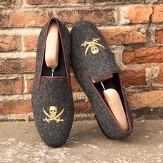 CUSTOMIZE Artistic Shoes, Embroidered Slippers, Skull Embroidery, Designed Shoes, Gentleman Shoes, Custom Design Shoes, Hot Style, Wide Shoes, Leather Slippers