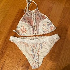 Zimmerman Stunning Halter Top Bikini Set In Perfect Condition / Only Worn One Time Size 1 Mesh Top And Padded Feel Free To Ask For More Photos! One Time, Halter Top, More Photos, Womens Swim, Mesh Top, Pink Blue, Mesh, Feel Free, Pink