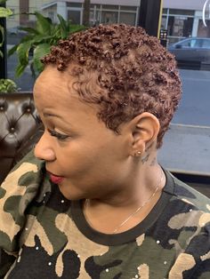 Twa Hair Color, Natural Hair Wash, Twa Hair, Short Dreadlocks Styles, Natural Hair Haircuts, Natural Hair Twa, Short Hair Designs, Black Hair Short Cuts