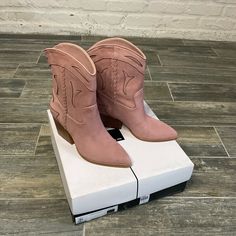 Never Worn. Excellent Condition. Feminine Round Toe Heels For Fall, Feminine Pink Boots For Spring, Pink Low Heel Boots For Fall, Chic Pink Boots For Spring, Chic Pink Spring Boots, Flat Heel Suede Boots For Summer, Pink Low Heel Boots For Spring, Pink Flat Heel Boots For Party, Trendy Low Heel Boots For Spring