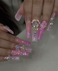 Glitter Nail Ideas, Dark Pink Nails, Plain Nails, Diva Nails, Broken Nails, Girly Acrylic Nails, Really Cute Nails