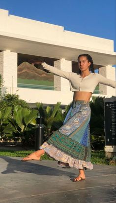 Sofia Wylie, Classy Fashion, Fashion Mistakes, Inspiration Mode, Cute Casual Outfits, Long Skirt, Aesthetic Clothes, Pretty Outfits, Fashion Inspo Outfits