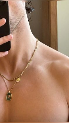 Stacking Silver And Gold Necklaces, Men Jewelry Aesthetic Necklaces, Mens Aesthetic Jewelry, Guy Jewelry Gold, Street Wear Jewelry Men, Mens Necklace Stack, Men Jewellery Aesthetic, Men’s Jewelry Aesthetic, Men’s Necklace Aesthetic