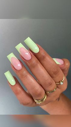 Tapered Square Nails Glitter, Short French Gel Nails, Square Nails Glitter, Nails 2022 Short, Nail Ideas Acrylic, Nail Long, Acrylic Nail Ideas, Mint Green Nails, Holiday Acrylic Nails