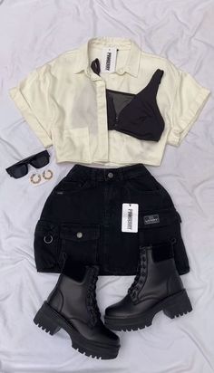 Look Grunge, Fasion Outfits, Looks Chic, Cute Simple Outfits, Edgy Outfits, Casual Style Outfits, Lookbook Outfits, Looks Vintage, Outfits Casuales