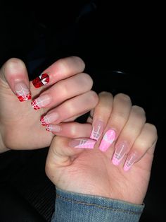 Matching Nails To Get With Your Bestie, Matching Nails For Mom And Daughter, Cute Nails To Match With Friends, Matching Nails With Best Friend Short, Y2k Nail Inspo Hello Kitty, Nail Designs Matching Bff, Best Friend Heart Nails, Cute Matching Acrylic Nails For Best Friends