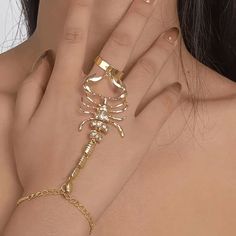 Cool Trendy Gold Diamond Scorpion Mitten Bracelet - Measurements: See Photo - Simulated Diamonds Hand Chain Bracelet Gold, Gold Scorpion, Hand Chain Bracelet, Bracelet And Ring, Healing Gemstone Bracelets, Makeup Accesories, Geometric Bracelet, Retro Geometric, Toggle Bracelet