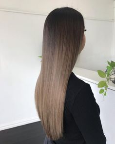 19 Balayage Straight Hair Color Ideas You Have to See in 2022 Straight Hair Color Ideas, Straight Hair Color, Red Balayage Hair, Balayage Straight Hair, Balayage Straight, Brown Ombre Hair, Brown Hair Inspo, Gorgeous Hair Color, Brown Hair Balayage