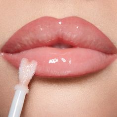 Find CHARLOTTE TILBURY Collagen Lip Bath on Editorialist. Sheer deep berry-rose lip gloss with skincare ingredients for a fuller-looking, high-shine pout! Charlotte Tilbury Collagen Lip Bath, Berry Lip Gloss, Light Pink Lips, Lip Liner Set, High Shine Lip Gloss, Berry Lips, Glossier Pink, Pink Lip Gloss, Clear Lip Gloss