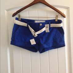 Nwt Blue Abercrombie And Fitch Shorts Stretch Blue Bottoms With Belt Loops, Blue Mid-rise Cotton Shorts, Blue Cotton Mid-rise Shorts, Mid-rise Blue Cotton Shorts, Mid-rise Blue Shorts For Beach, Blue Summer Shorts With Belt Loops, Blue Shorts With Belt Loops For Summer, Blue Shorts With Belt Loops, Casual Blue Shorts With Belt Loops