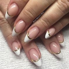 Pale Hands, Manicure Short, Almond Shaped Nails Designs, Nails New Year, Blue Homecoming Nails, Homecoming Nails Almond, Almond Nails French, Natural Nail Art, Pointy Nails