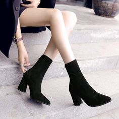 #aestheticfashion #aestheticshoes #bootsforwomen #workwear #formal #chunky #boot #zipup #work #black Western Boots For Women, Black Sock Boots, Womens High Heel Boots, Heel Boots For Women, Short Suede Boots, Pointed Boots, Women Boot, Boots For Short Women, Winter Fashion Boots