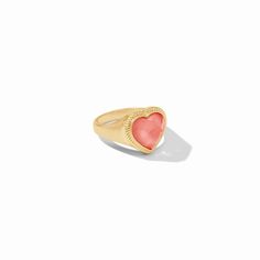 A classic golden signet ring featuring a gemstone heart enhanced with twisted wire detail and set into a tapering shank. Heart Signet Ring, Julie Vos, Beautiful Bracelets, Heart Shaped Jewelry, Gold Signet Ring, Twisted Wire, Heart Gemstone, Crystal Pearls, Pearl Size