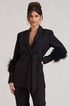 Whether you're attending a wedding. a brunch or a birthday dinner. this tailored blazer is definitely worth keeping on stand by. This black blazer is cut from luxurious stretch crepe in a classic silhouette including peak lapels. covered buttons and an adjustable waist belt. Soft faux feather accent each long sleeve and make Just Like That all the more eye-catching.Features - Premium stretch crepe - Tailored fit- Double-breasted - Peak lapels - Welt pocket - Long sleeves - Faux feather trims - F Velvet Prom Dress, Bachelorette Party Outfit, Black Tie Gala, Belted Blazer, Christmas Party Dress, Birthday Dinner, Tailored Blazer, Stretch Crepe, Black Women Fashion