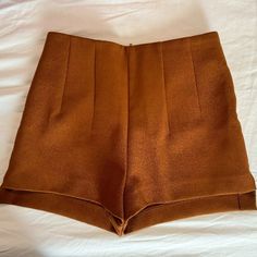 Cute H&M Pleat Detail Brown Shorts - Perfect For Summer Or A Fall Day With A Sweater Brand New Without Tags! Never Worn Size 4 Chic High Waist Shorts By H&m, H&m Bottoms With Built-in Shorts, Chic H&m Shorts, Chic H&m Short Bottoms, Chic Short Bottoms By H&m, H&m High Waist Bottoms For Day Out, Fitted Short Length H&m Bottoms, Fitted Short Length Bottoms By H&m, H&m Fitted Short Bottoms