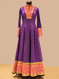 Saree For Wedding Reception, Brocade Anarkali, Designer Saree For Wedding, Indian Women Clothing, Indian Wardrobe, Kerala Saree Blouse Designs, Saree For Wedding, Silk Anarkali Suits, Wedding Reception Party